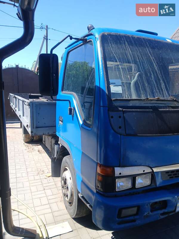 Тентований Isuzu NQR 2006 в Києві