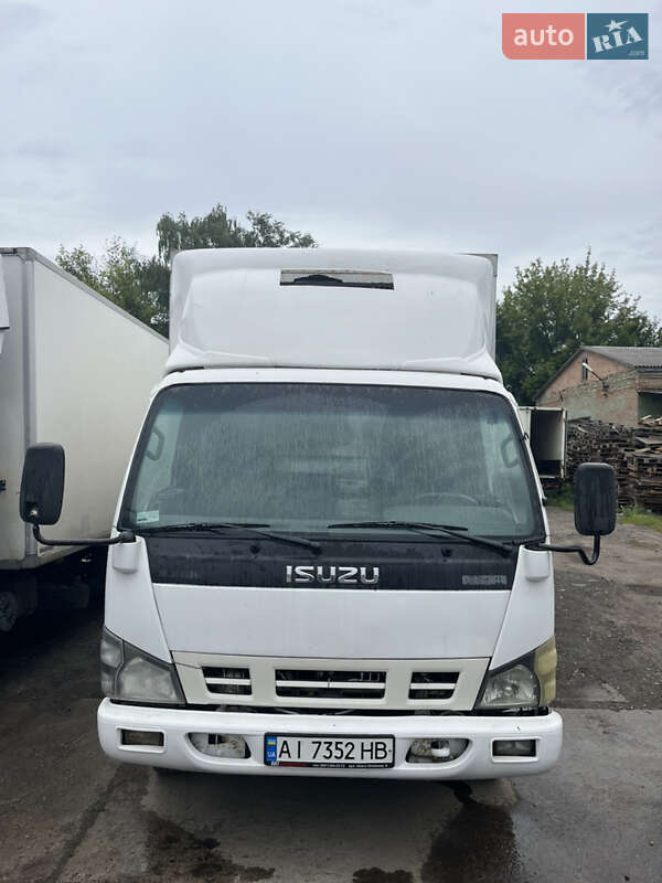 Вантажний фургон Isuzu NQR 2007 в Броварах
