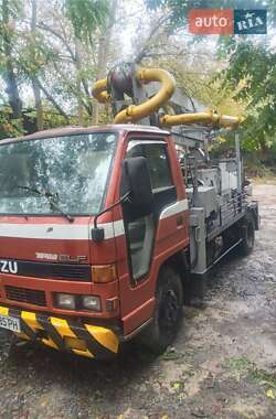 Бетононасос Isuzu NQR 1997 в Одессе