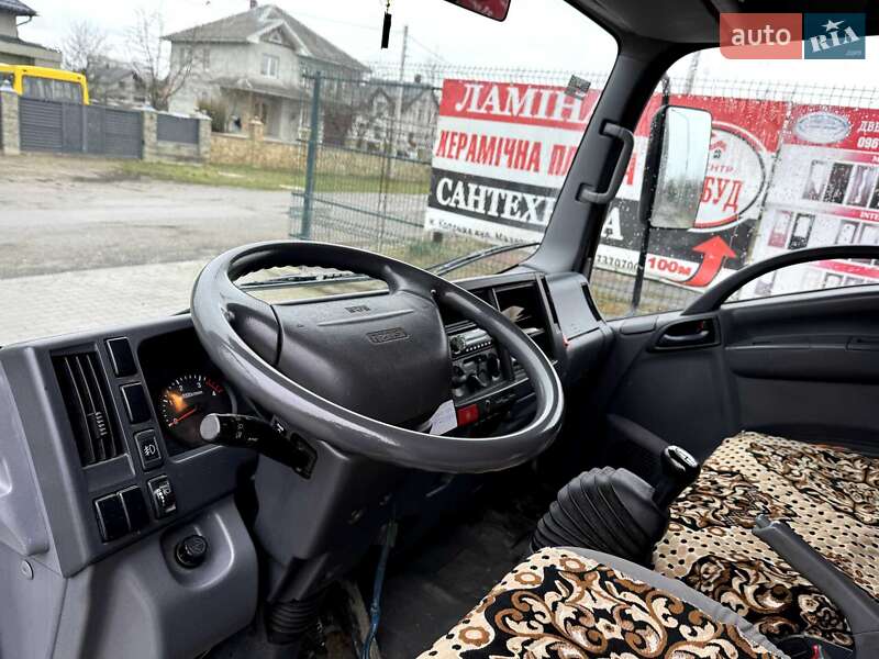 Тентованый Isuzu NRR 2012 в Коломые