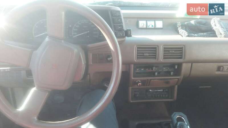 Позашляховик / Кросовер Isuzu Rodeo 1991 в Чернігові фото 3 Позашляховик / Кросовер Isuzu Rodeo 1991 в Чернігові