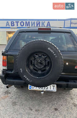 Внедорожник / Кроссовер Isuzu Rodeo 1995 в 