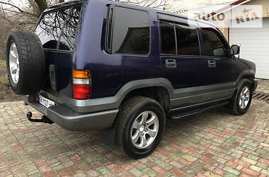 Позашляховик / Кросовер Isuzu Trooper 1997 в 