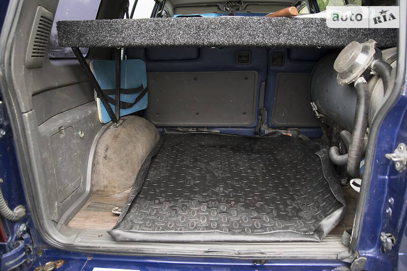 Внедорожник / Кроссовер Isuzu Trooper 1998 в Ровно