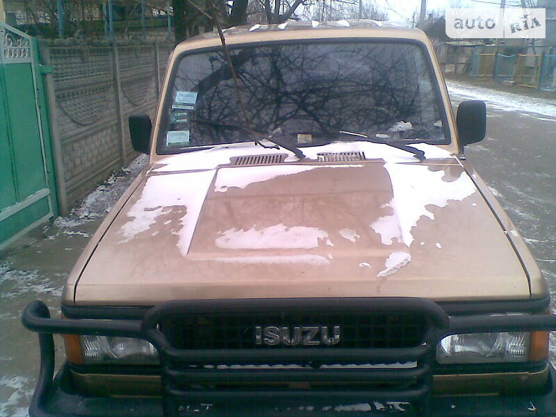 Isuzu Trooper
