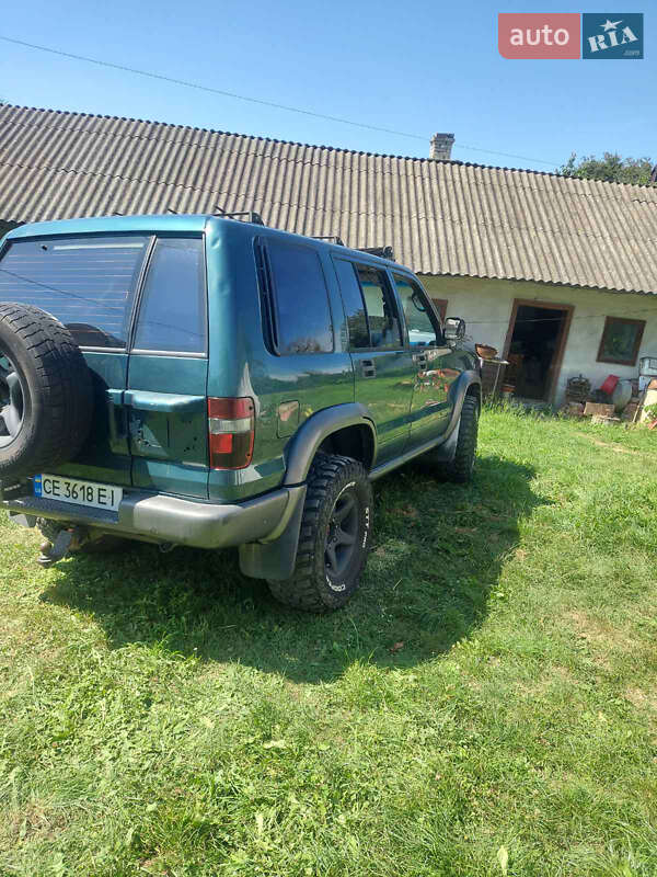 Позашляховик / Кросовер Isuzu Trooper 1996 в Чернівцях