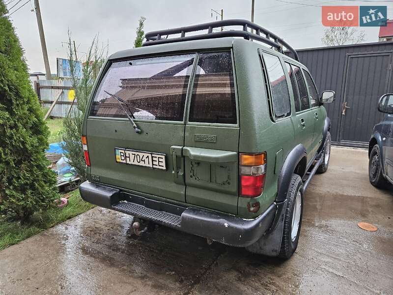 Позашляховик / Кросовер Isuzu Trooper 1995 в Затоці