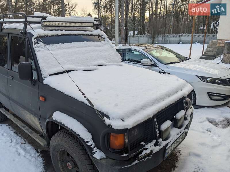 Внедорожник / Кроссовер Isuzu Trooper 1988 в Ворзеле