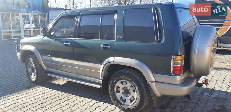 Внедорожник / Кроссовер Isuzu Trooper 1995 в Черновцах