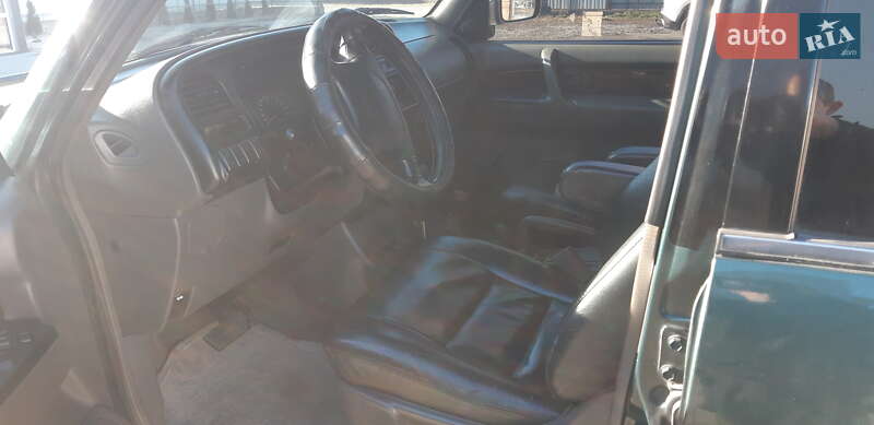 Внедорожник / Кроссовер Isuzu Trooper 1995 в Черновцах