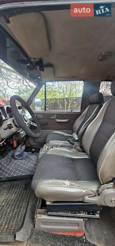 Позашляховик / Кросовер Isuzu Trooper 1990 в Кривому Розі