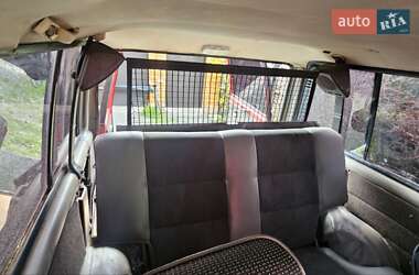 Внедорожник / Кроссовер Isuzu Trooper 1990 в 