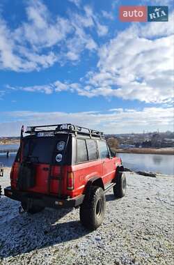 Внедорожник / Кроссовер Isuzu Trooper 1990 в 