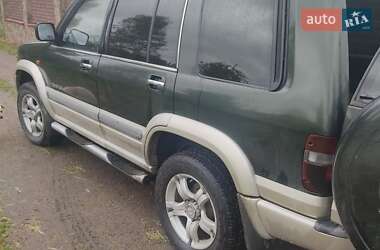 Внедорожник / Кроссовер Isuzu Trooper 2000 в Дубровице