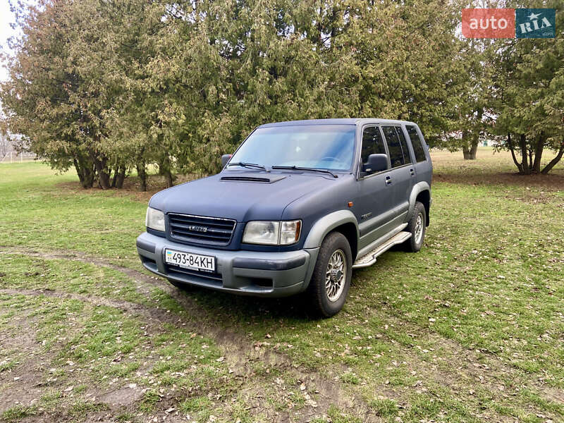 Внедорожник / Кроссовер Isuzu Trooper 1998 в Черкассах