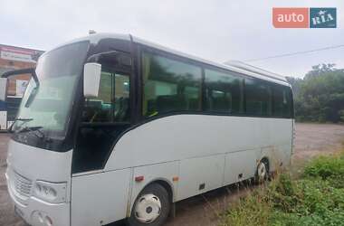 Туристический / Междугородний автобус Isuzu Turkuaz 2005 в 