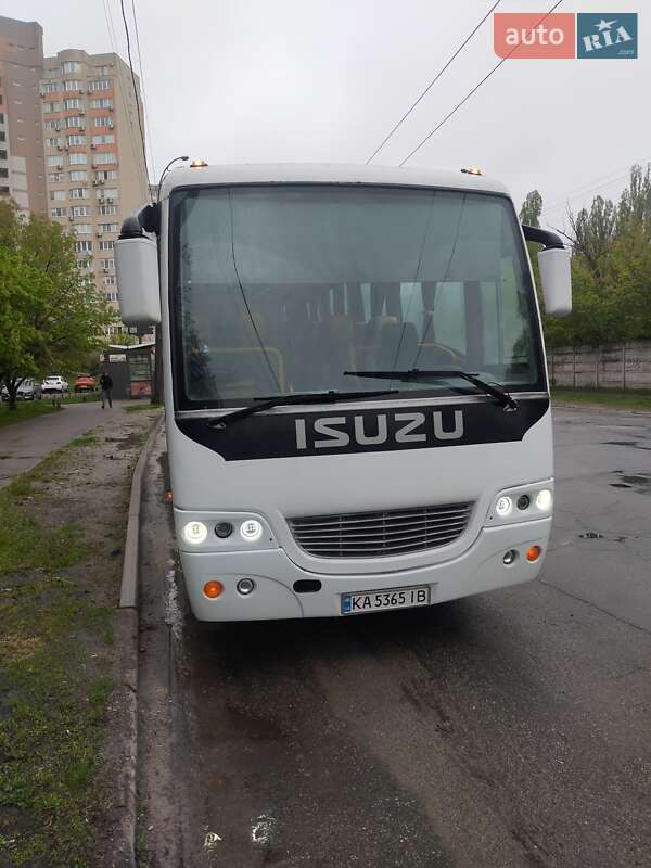 Туристический / Междугородний автобус Isuzu Turquoise 2004 в Киеве