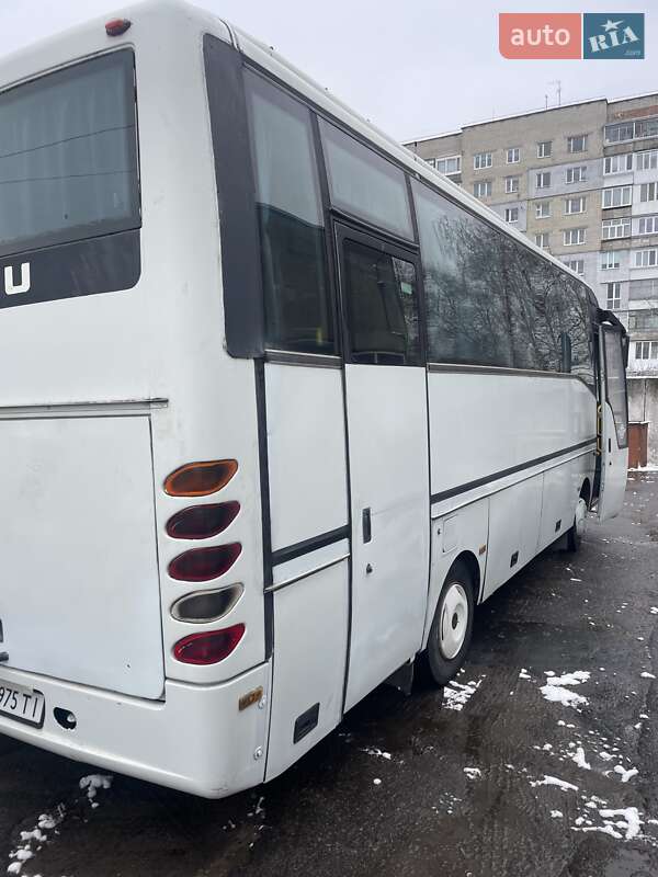 Туристичний / Міжміський автобус Isuzu Turquoise 2004 в Шептицькому