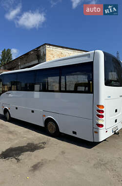 Туристический / Междугородний автобус Isuzu Turquoise 2011 в 