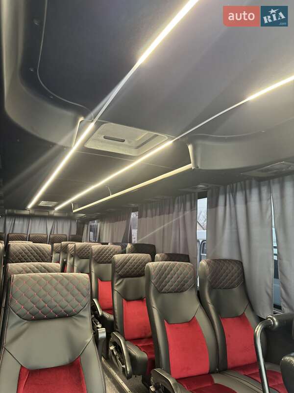 Туристический / Междугородний автобус Isuzu Turquoise 2001 в Тернополе