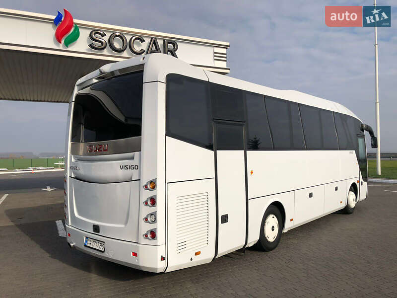 Туристический / Междугородний автобус Isuzu Visigo 2013 в Умани