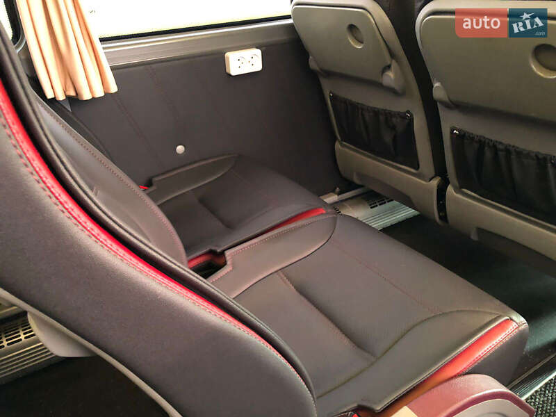 Туристический / Междугородний автобус Isuzu Visigo 2013 в Умани