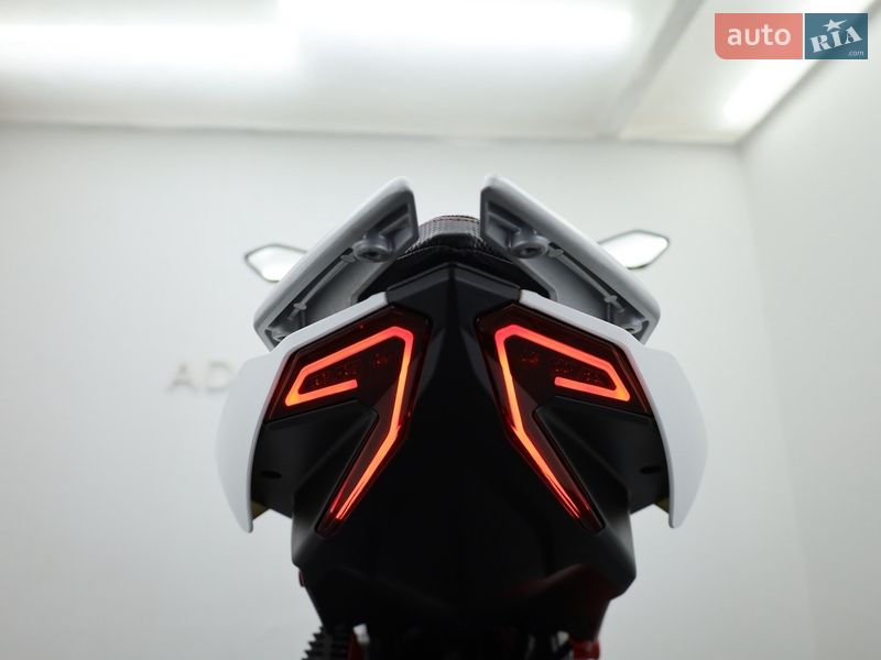 Мотороллер Italjet Dragster 2023 в Гнивани фото 21 Мотороллер Italjet Dragster 2023 в Гнивани