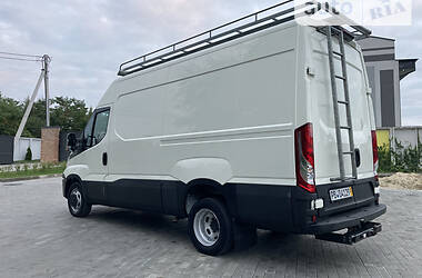 Грузовой фургон Iveco 35C13 2017 в Луцке