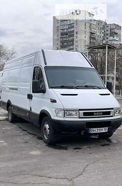 Грузовой фургон Iveco 35C13 2002 в Черноморске