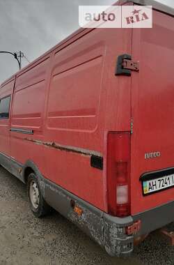 Седан Iveco 35S13 2001 в Сокирянах