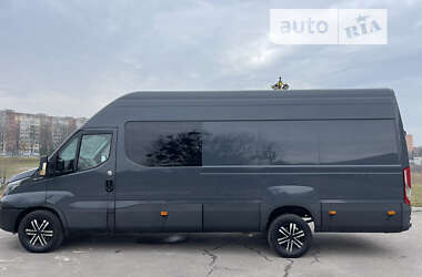 Грузопассажирский фургон Iveco Daily груз.-пасс. 2018 в Львове