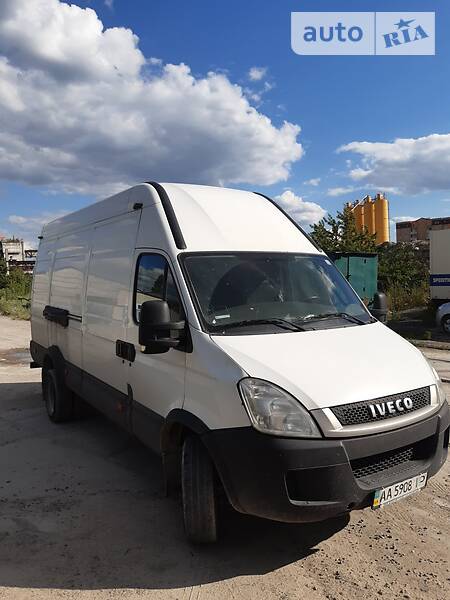 Грузовой фургон Iveco Daily груз. 2010 в Киеве