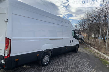 Грузовой фургон Iveco Daily груз. 2017 в Ужгороде