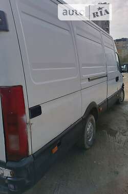 Вантажний фургон Iveco Daily груз. 2004 в Львові