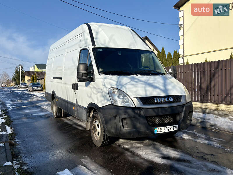 Грузовой фургон Iveco Daily груз. 2012 в Староконстантинове