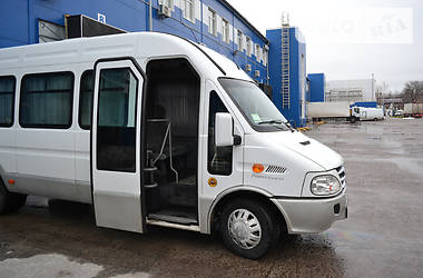 Микроавтобус Iveco Daily пасс. 2011 в Киеве