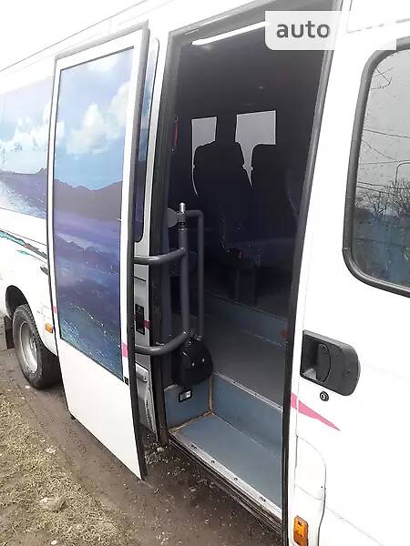 Інші автобуси Iveco Daily 2002 в Хмельницькому