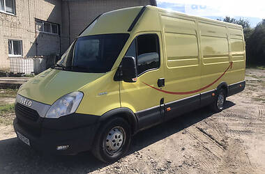 Вантажний фургон Iveco Daily 2013 в Львові
