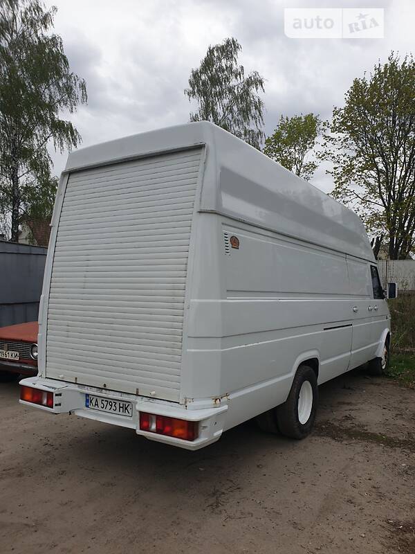 Вантажний фургон Iveco Daily 2000 в Броварах