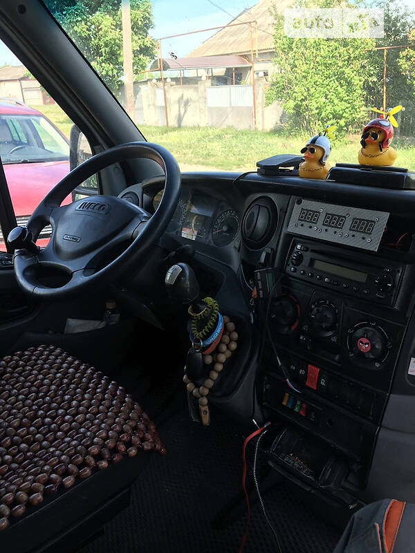 Вантажний фургон Iveco Daily 2007 в Одесі
