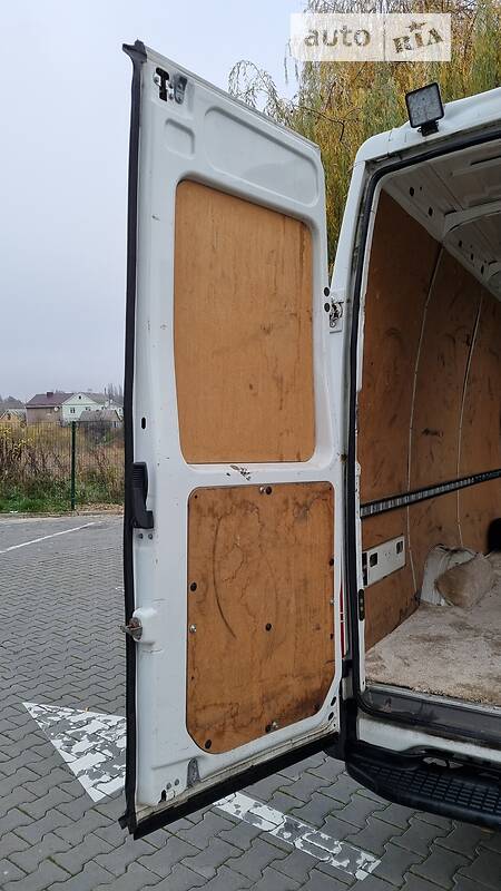 Вантажний фургон Iveco Daily 2012 в Луцьку фото 11 Вантажний фургон Iveco Daily 2012 в Луцьку