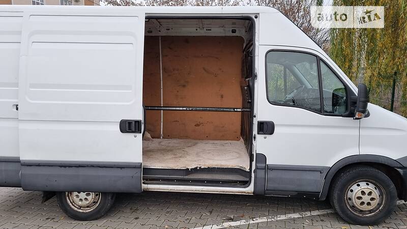 Вантажний фургон Iveco Daily 2012 в Луцьку фото 16 Вантажний фургон Iveco Daily 2012 в Луцьку