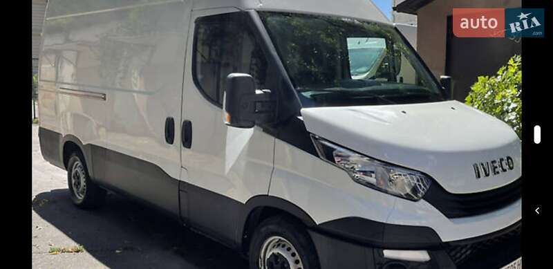 Вантажний фургон Iveco Daily 2016 в 