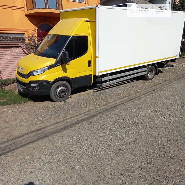 Грузовой фургон Iveco Daily 2016 в Черновцах