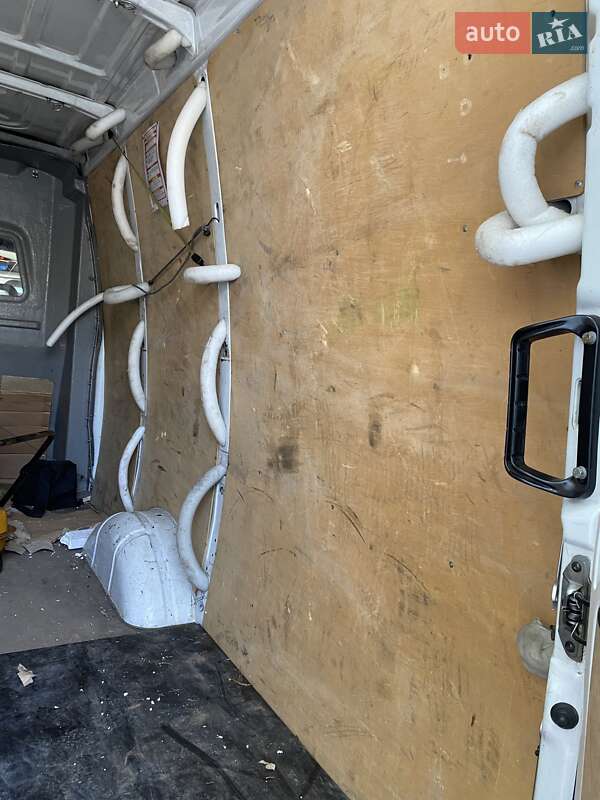Седан Iveco Daily 2009 в Києві