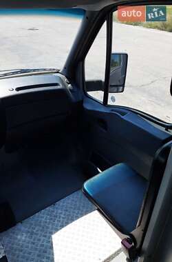 Вантажний фургон Iveco Daily 2005 в 