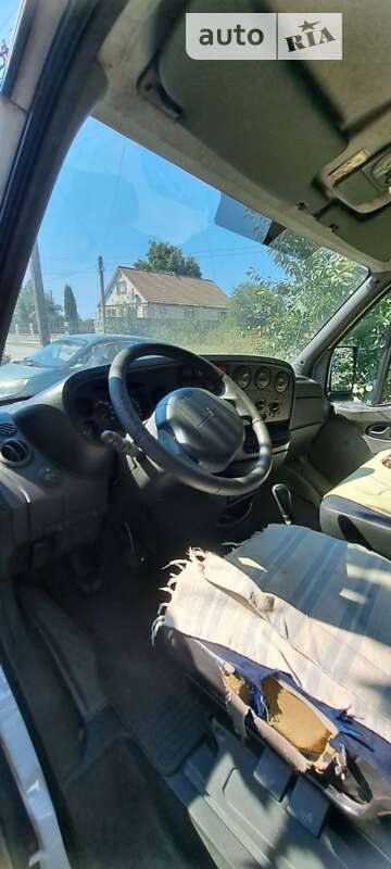 Мікроавтобус Iveco Daily 2004 в Романіву фото 5 Мікроавтобус Iveco Daily 2004 в Романіву