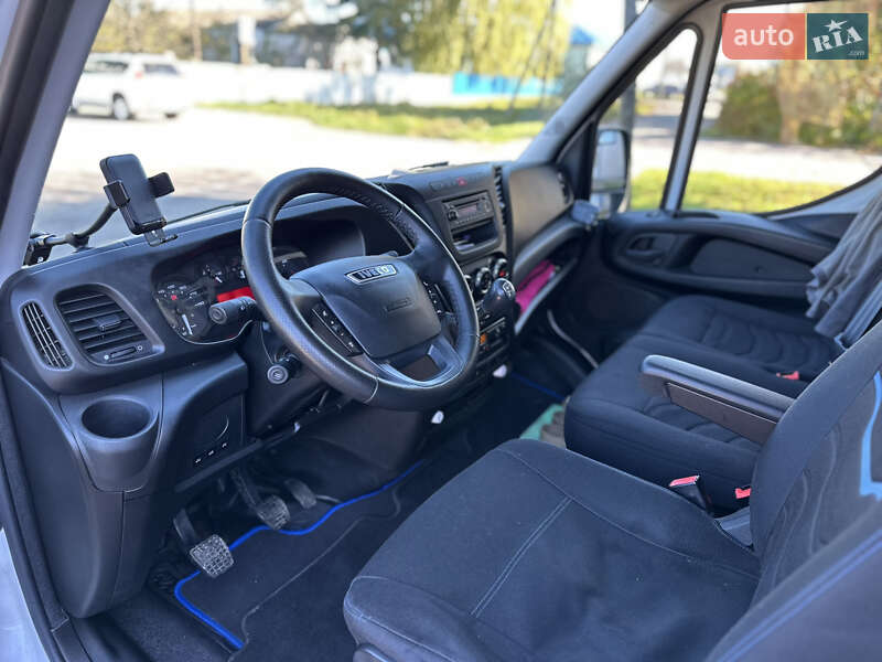 Автовоз Iveco Daily 2015 в Сарнах