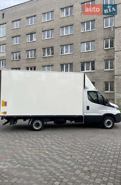 Грузовой фургон Iveco Daily 2016 в 