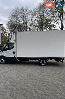 Грузовой фургон Iveco Daily 2016 в 